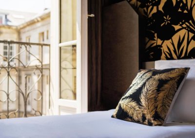 Chambre avec vue sur cour de l'Hôtel Voltaire Opéra du centre de Nantes