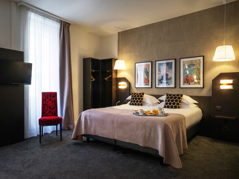 Chambre premium de l'Hôtel Voltaire Opéra du centre de Nantes